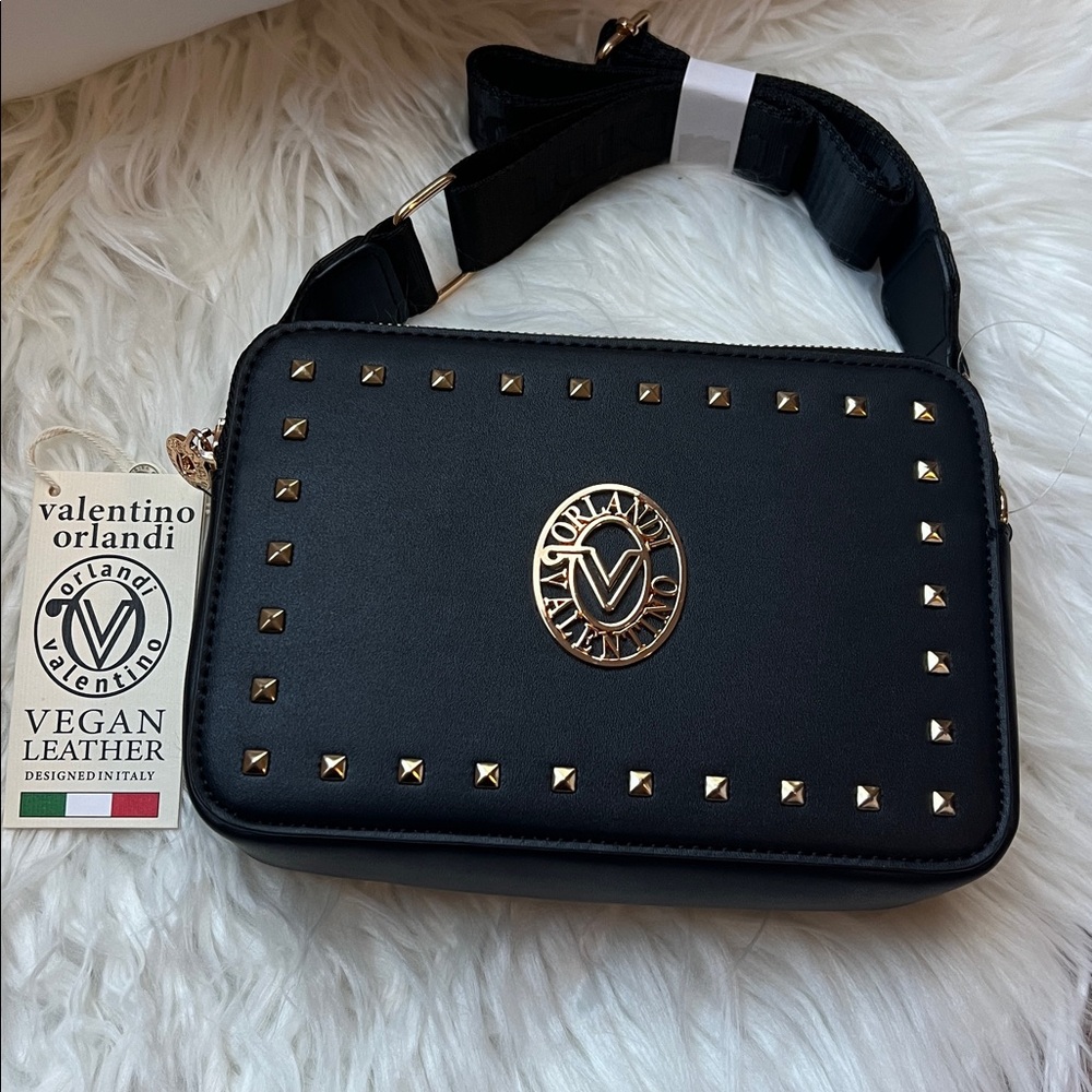 5/$35 New With Tags Valentino Orlandi black crossbody bag. Retails $280.00 - Picture 3 of 11